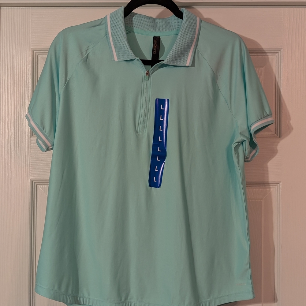 Mondetta Green and White Short Sleeve Tee